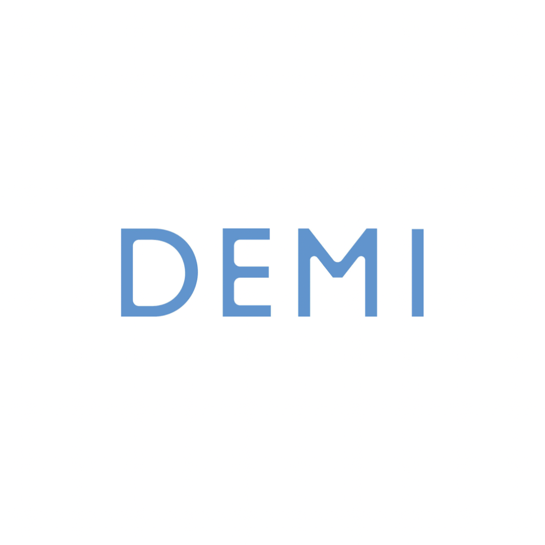 DEMI デミ